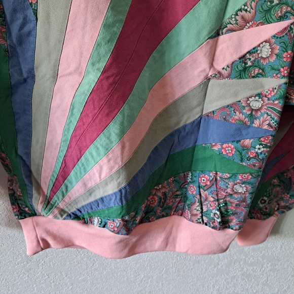 Vintage Turtleneck Sweater Pink Floral - Picture 3 of 5